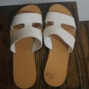 EVERLANE The Bridge White Slide Sandals